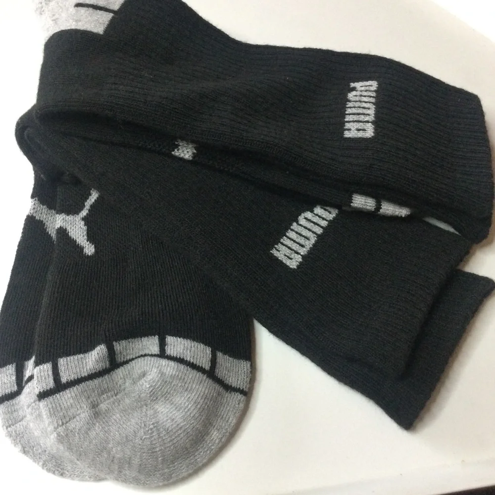 PUMA 2 PAIR MENS SPORT SOCKS BLACK GREY OS NWOT